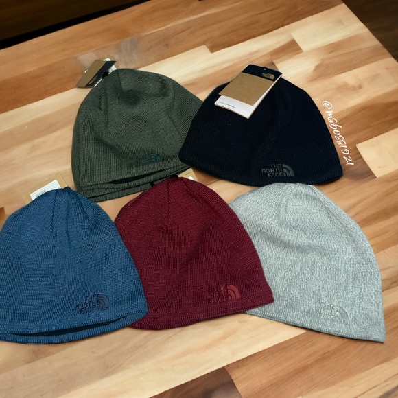The Northface Unisex Beanie in Black OR Green OR Blue OR Grey OR Burgundy NEW - Picture 1 of 7